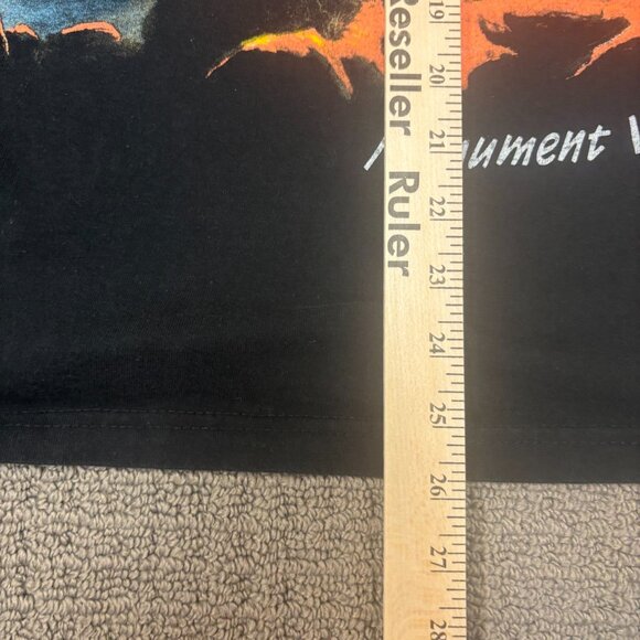 Vintage Mountain Shirt Medium Crewneck Graphic Print Monument Valley Distressed - Picture 5 of 11